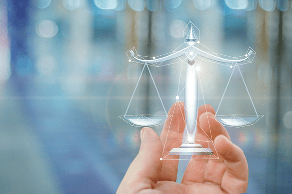 The Balance of Power in Knowledge Creation